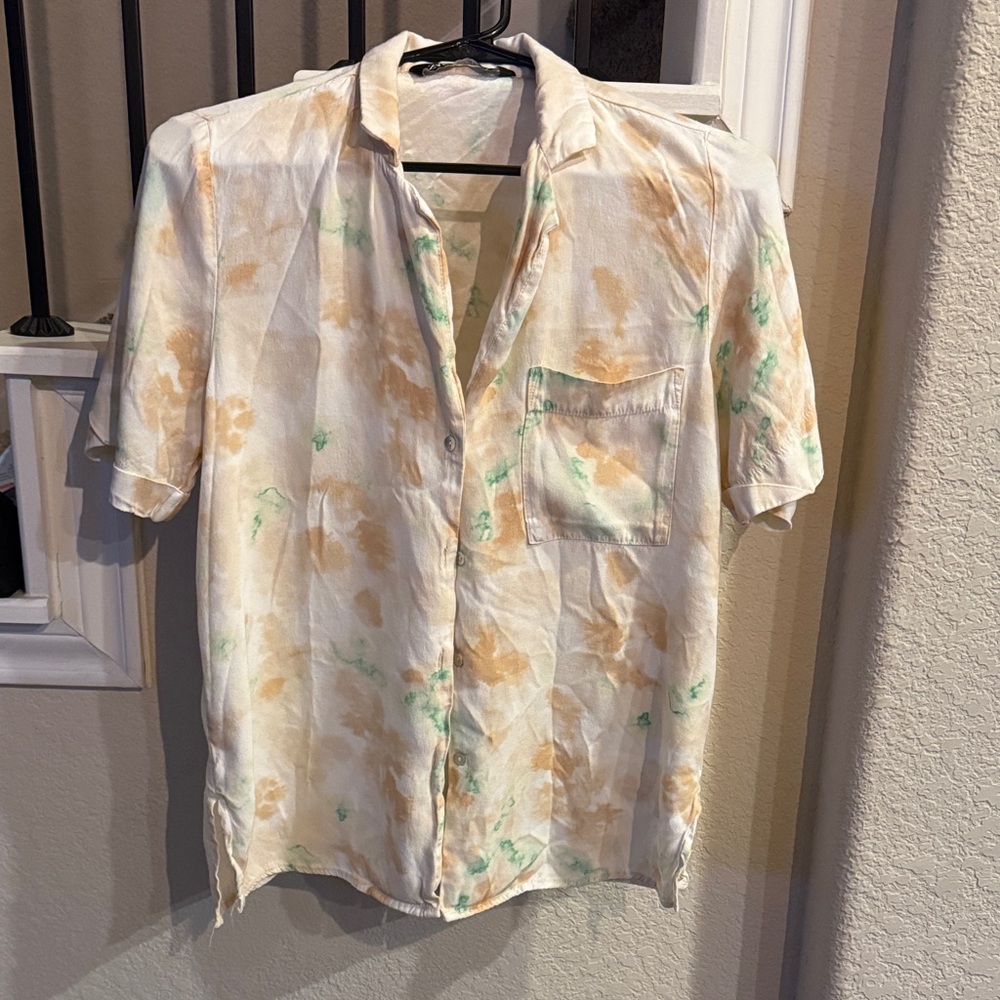 Zara Casual Cream and Orange Shirt with Green Accents